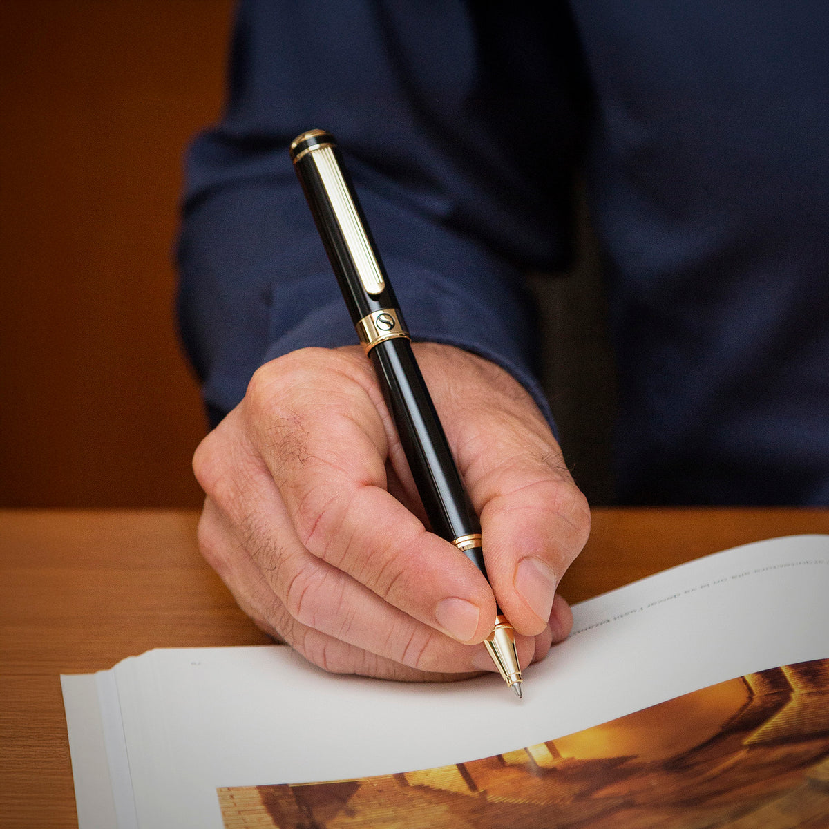 Scriveiner Classic Black Lacquer Rollerball Pen
